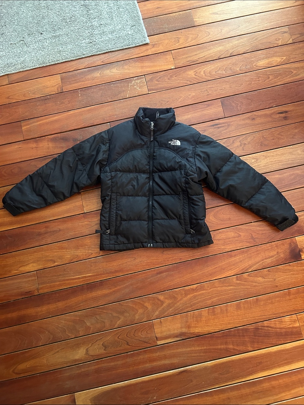The North Face Girls Black Puffer Jacket with Logo Size Small